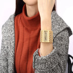 Reloj de Mujer Cuadrado Dorado — Elegancia Casual con Precision Quartz