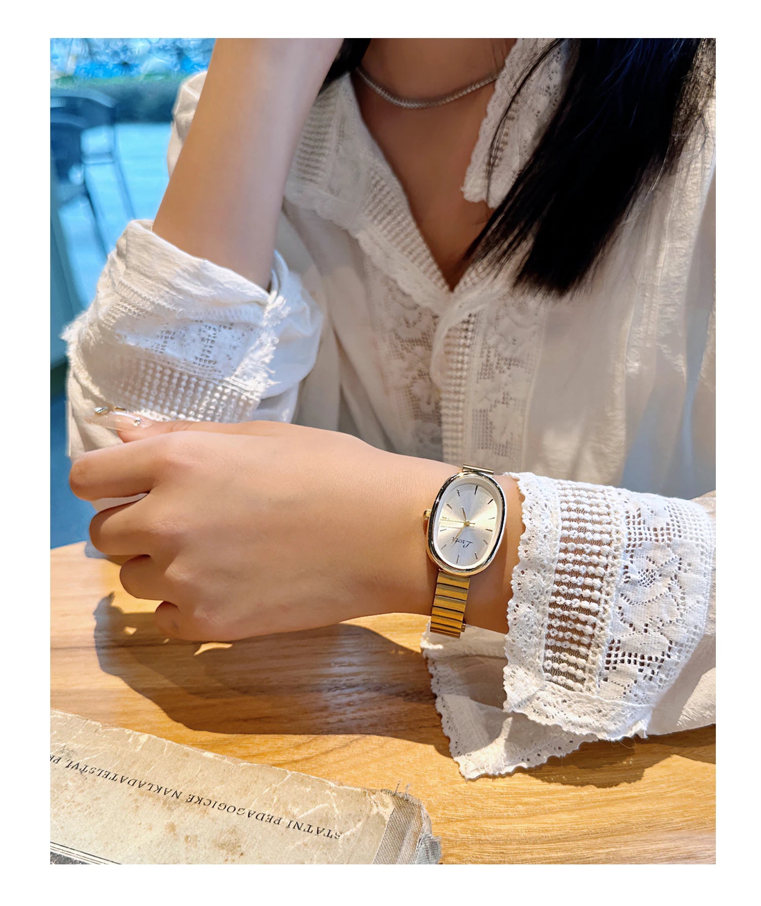 Women's Vintage Luxury Quartz Watch - Gold & Silver Bracelet
