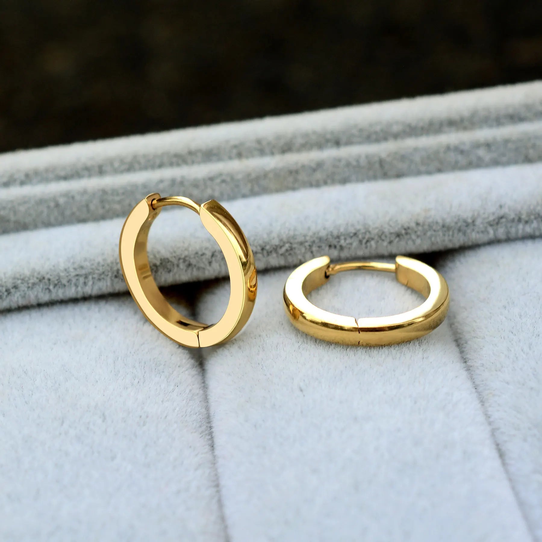 Huggie Hoop Earrings Set of 2