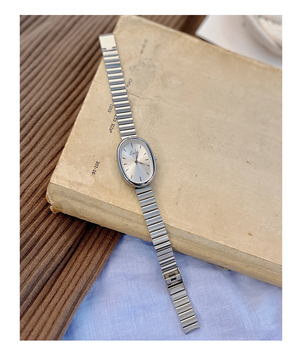 Women's Vintage Luxury Quartz Watch - Gold & Silver Bracelet