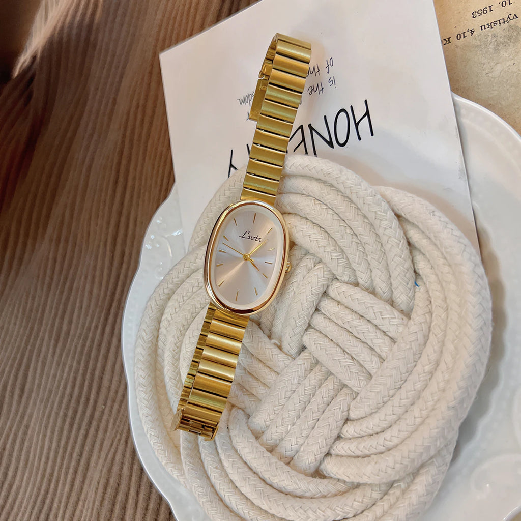 Women's Vintage Luxury Quartz Watch - Gold & Silver Bracelet