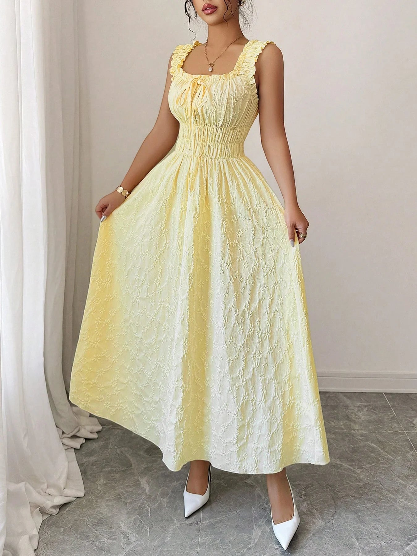 Vestido Casual Amarillo para Mujer | Smocked, Cuello Cuadrado, Largo hasta el Tobillo