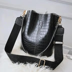 Women's Vintage Alligator Pattern Bucket Bag - Crossbody Shoulder Handbag