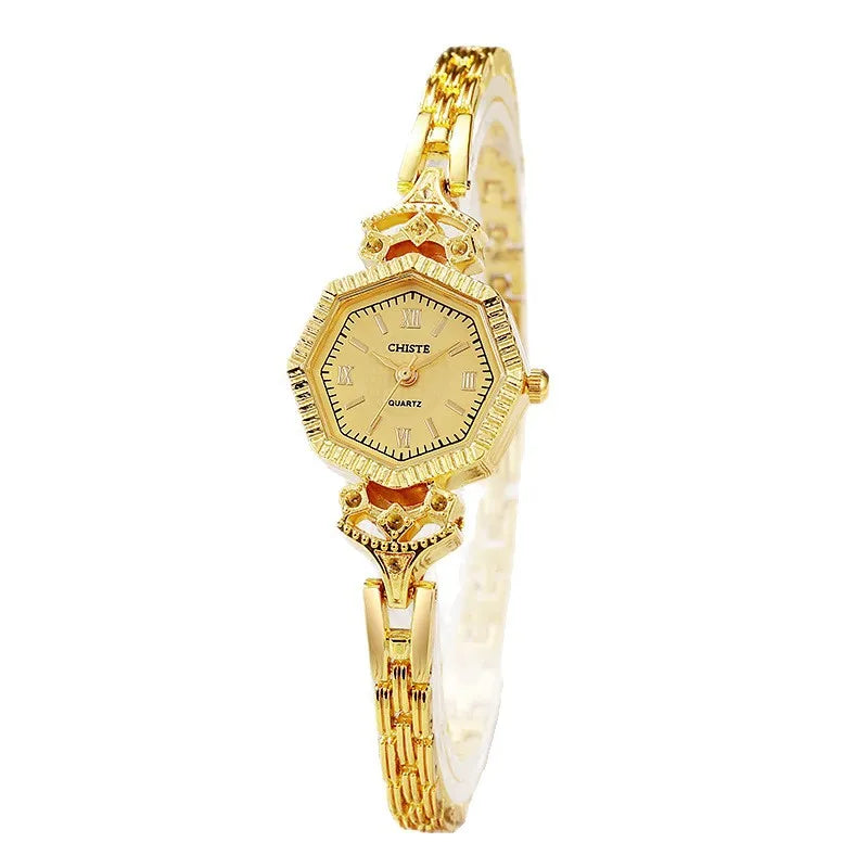 Women's Fashion Quartz Watch - Rhombus Dial, Magnetic Alloy Bracelet