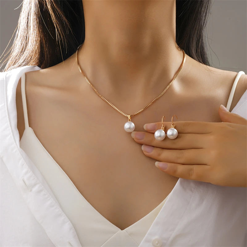 Pearl Pendant Jewelry Set for Women