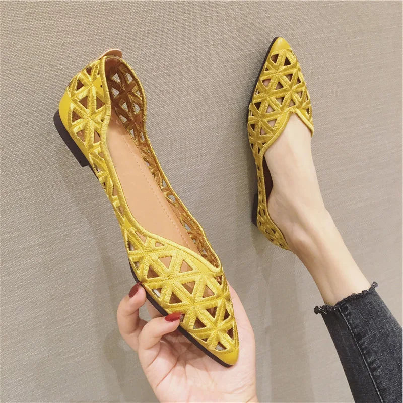 High Quality Women Flat Shoes Fashion Women Ballet Shoes Hollow Breathable Comfortable Casual Shoes Elegant Pointed Toe Sandals