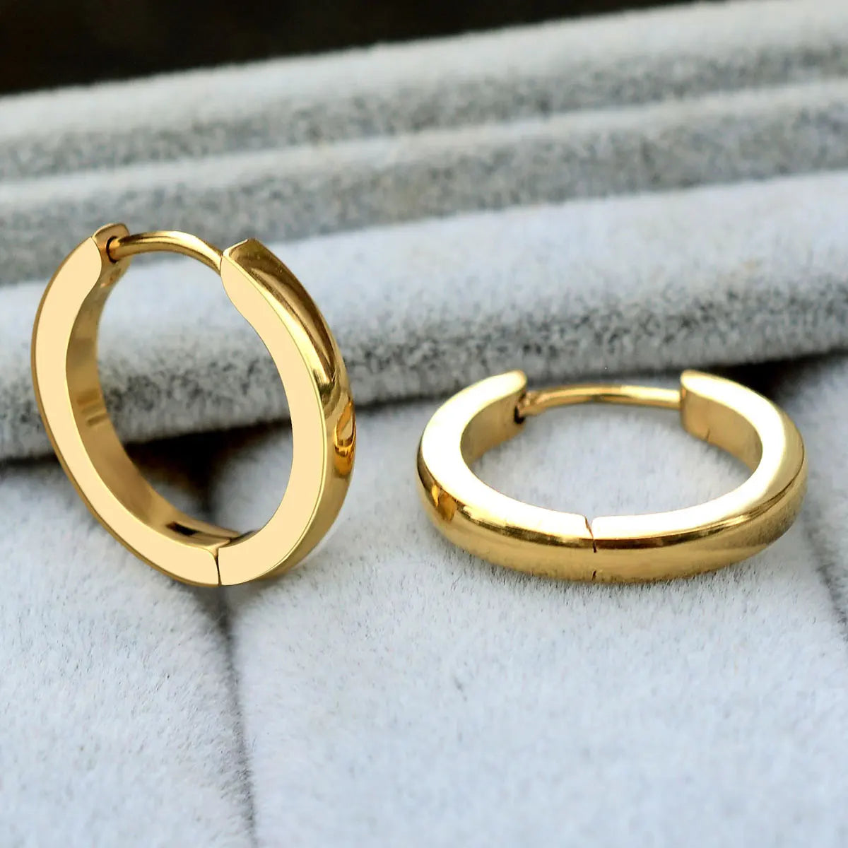 Huggie Hoop Earrings Set of 2